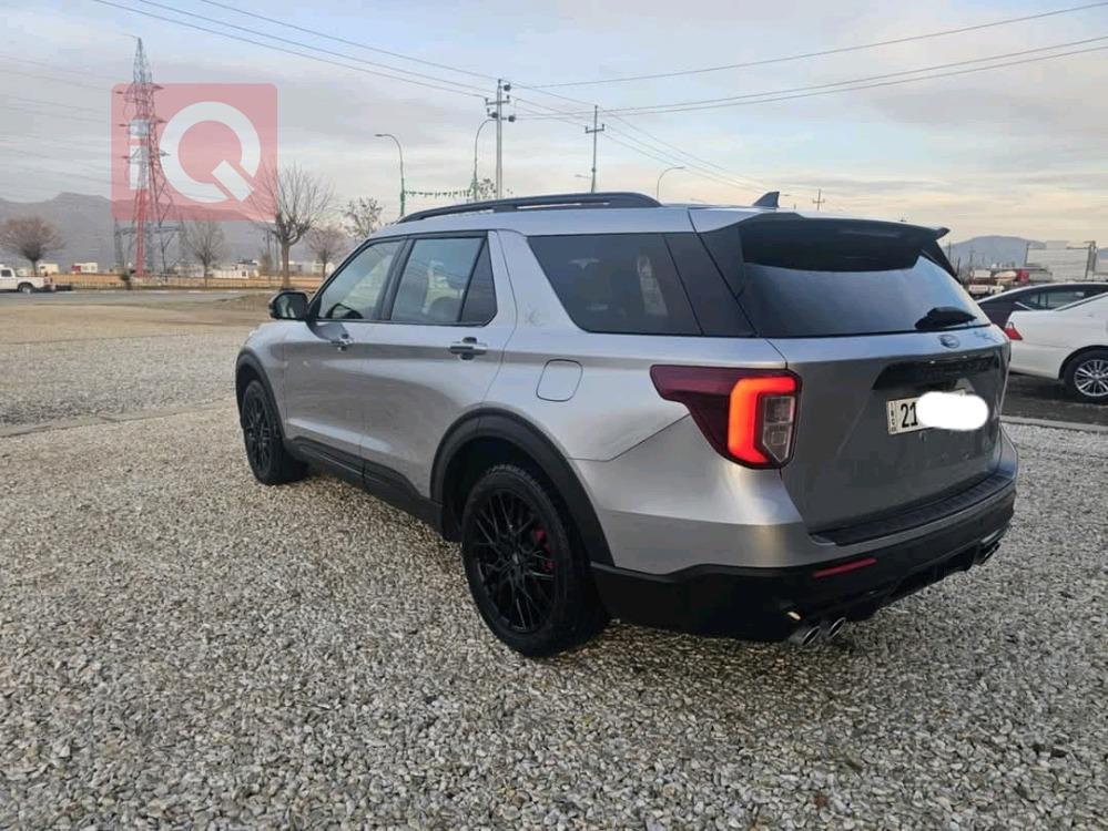 Ford Explorer